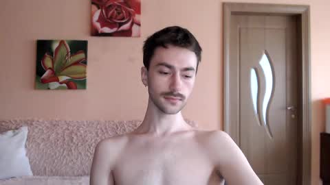 Tom online show from 06-08-26, 01:44