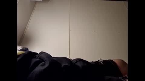 whiteboi9284 online show from 11-24-25, 12:21