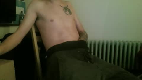 whiteboyslim21 online show from 02-25-26, 08:35