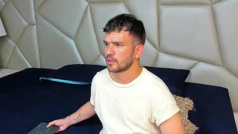 Dylan white online show from 03-11-25, 09:04