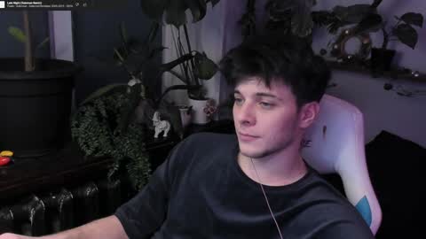 Gus online show from 01-03-25, 05:31