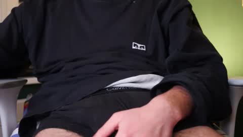 whiteeuropaboy online show from 12-14-25, 10:25