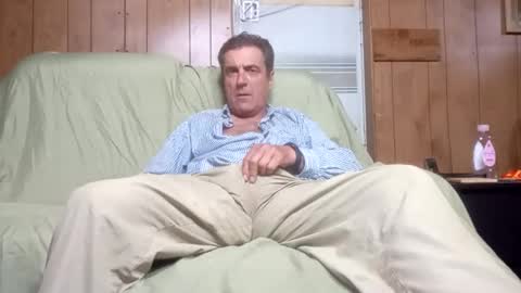 Snapshot of whitelion67 chatting on 03-26-26, 12:17 whitelion67 online show from 03-26-26, 12:17