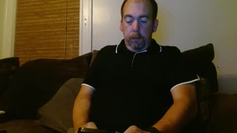 Snapshot of whitemi72975 chatting on 09-10-25, 01:38 Whitey online show from 09-10-25, 01:38