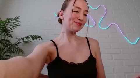 You wont find me here on Saturdays and Sundays  online show from 03-22-26, 02:09