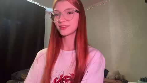 Snapshot of whitneyblaze chatting on 06-10-26, 05:07 Alaska 3 online show from 06-10-26, 05:07