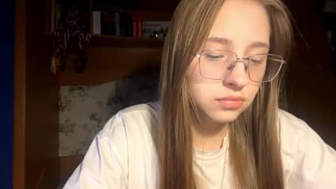 Vicky online show from 04-06-26, 08:21