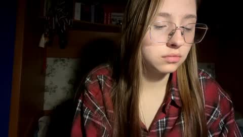 Vicky online show from 04-09-26, 08:25