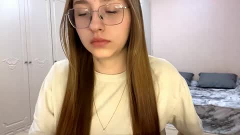Vicky online show from 04-27-26, 08:29