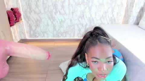 whitneyyfox online show from 12-03-25, 11:03