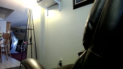 Snapshot of whofcares2 chatting on 10-01-25, 04:02 whofcares2 online show from 10-01-25, 04:02