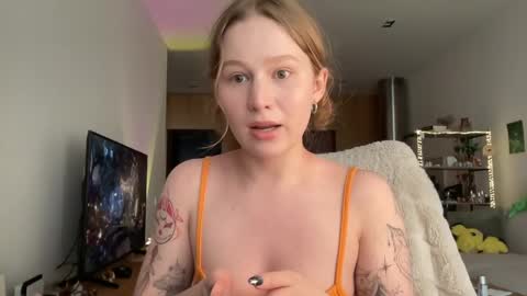 Snapshot of whoisalisa chatting on 05-01-26, 07:57 Alisa online show from 05-01-26, 07:57