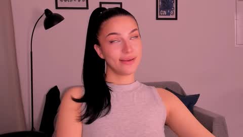 whoislulu online show from 11-06-25, 03:46