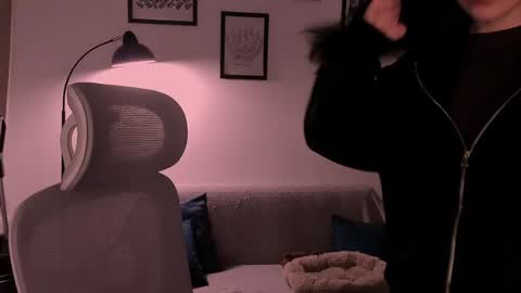 whoislulu online show from 03-29-26, 07:03