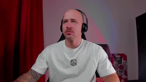 VI online show from 11-11-25, 03:23