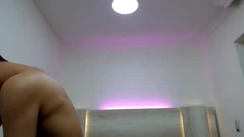 Snapshot of wickedboy_twink chatting on 01-30-25, 03:29 JAISON online show from 01-30-25, 03:29