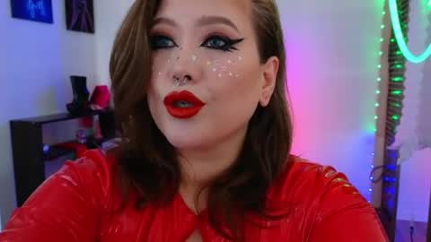 Laura  online show from 06-20-26, 12:52