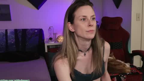 Gretchen  Jimmy online show from 04-19-26, 02:44