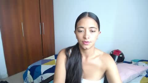 Ilauren online show from 07-21-26, 12:40