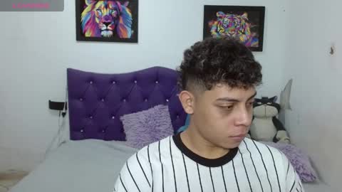 wiilliam online show from 04-21-26, 02:23