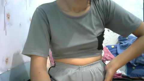 Snapshot of wild_asian_rose chatting on 12-22-24, 07:31 Lyne online show from 12-22-24, 07:31