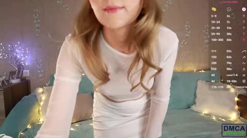 Snapshot of wild_berrrie chatting on 02-11-25, 07:16 Alice online show from 02-11-25, 07:16