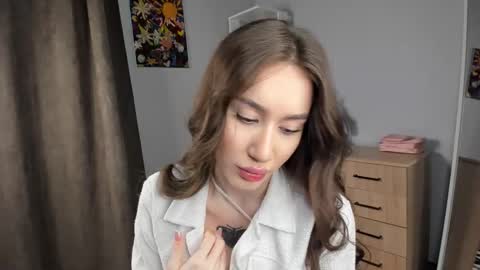 Snapshot of wild_destiny chatting on 11-25-25, 08:14 Anika online show from 11-25-25, 08:14