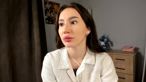 Snapshot of wild_destiny chatting on 11-26-25, 10:27 Anika online show from 11-26-25, 10:27