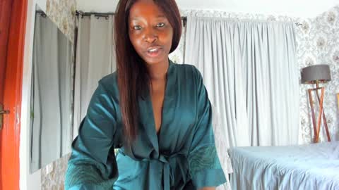 wild_joy online show from 12-23-24, 05:17