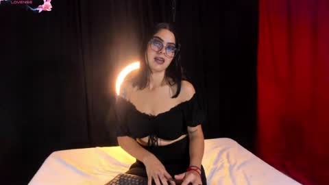 Snapshot of wild_lunaa chatting on 06-06-26, 01:16 Call me Luna online show from 06-06-26, 01:16