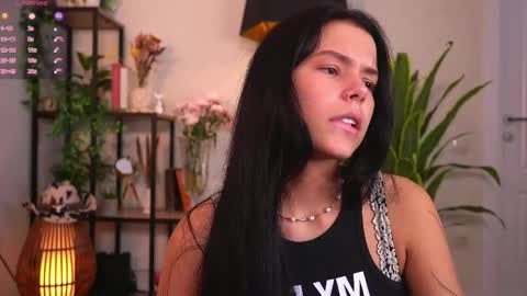 Mia online show from 05-29-26, 04:10