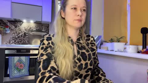 Snapshot of wildcatling chatting on 01-07-25, 07:52 Olivia online show from 01-07-25, 07:52