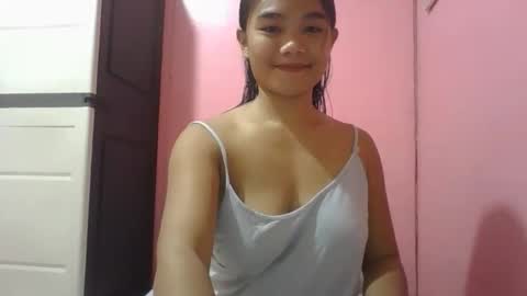 wildchilly_pearl19 online show from 11-16-25, 07:47