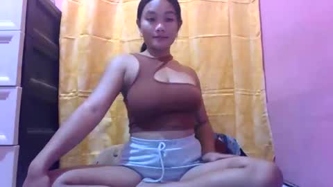 Snapshot of wildchilly_pearl19 chatting on 06-08-26, 01:22 wildchilly_pearl19 online show from 06-08-26, 01:22
