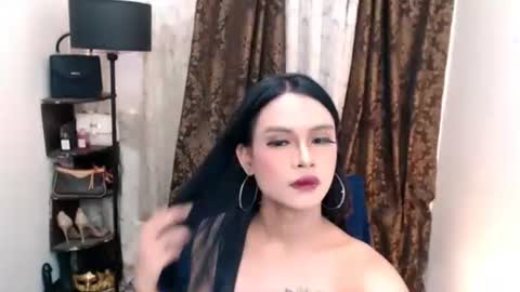 Snapshot of wildexoticbeauty chatting on 05-21-26, 12:06 wildexoticbeauty online show from 05-21-26, 12:06