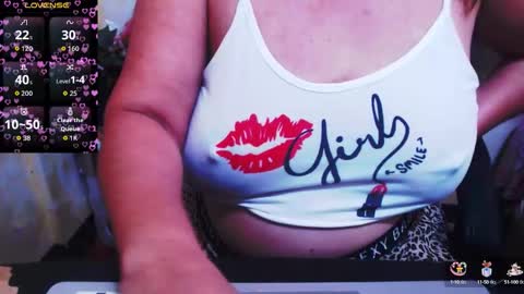 Snapshot of wildhotasianx chatting on 09-20-25, 04:19 wildhotasianx online show from 09-20-25, 04:19