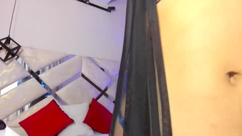 Kitty online show from 04-18-26, 07:40