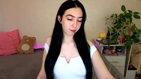 Alena online show from 05-19-26, 05:03