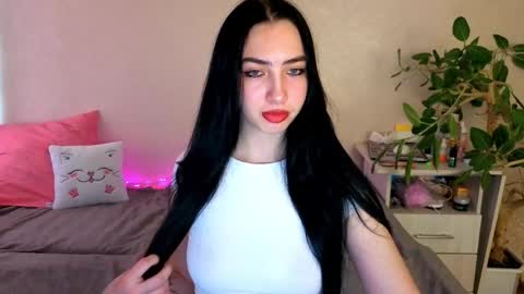 Alena online show from 05-29-26, 04:10