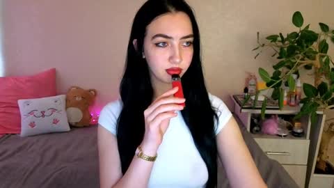 Alena online show from 05-31-26, 04:09