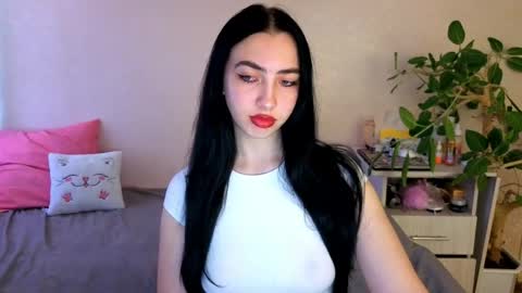 Alena online show from 06-01-26, 04:14