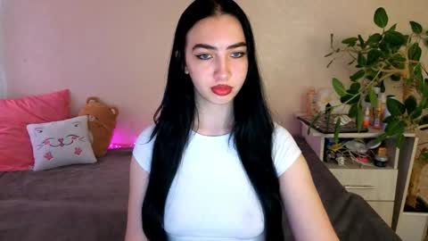 Alena online show from 06-04-26, 04:18