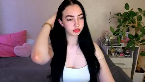 Alena online show from 06-14-26, 04:03