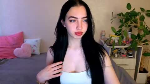 Alena online show from 06-21-26, 03:53