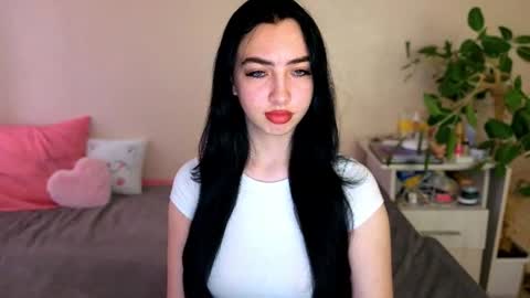 Alena online show from 06-26-26, 04:06