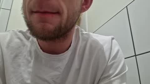 Snapshot of wildmike93 chatting on 02-13-26, 07:21 wildmike93 online show from 02-13-26, 07:21