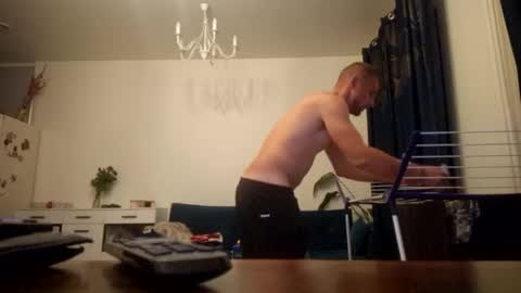 Snapshot of wildmike93 chatting on 05-12-26, 08:50 wildmike93 online show from 05-12-26, 08:50