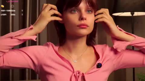 Eva online show from 11-19-25, 11:32