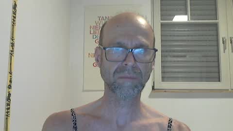 Lilian online show from 03-30-26, 09:49