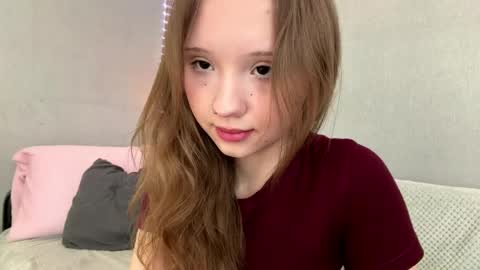 Snapshot of willenasow chatting on 05-24-26, 03:06 Olivia online show from 05-24-26, 03:06